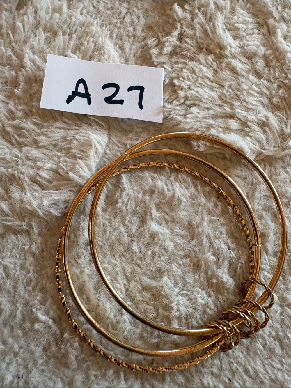 Gold-Tone Women's Bangle Bracelet Set - Elegant Stackable Bangles